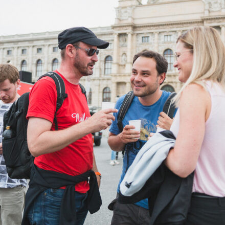 Man bringe den Spritzwein - Anstoß zum Abschluss @ Maria-Theresien-Platz Wien