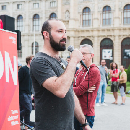 Man bringe den Spritzwein - Anstoß zum Abschluss @ Maria-Theresien-Platz Wien