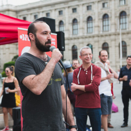 Man bringe den Spritzwein - Anstoß zum Abschluss @ Maria-Theresien-Platz Wien