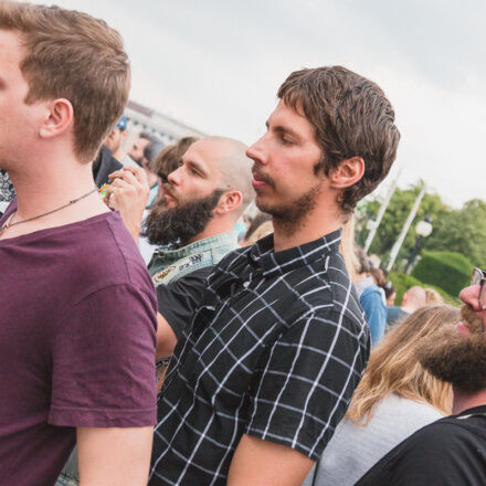 Man bringe den Spritzwein - Anstoß zum Abschluss @ Maria-Theresien-Platz Wien