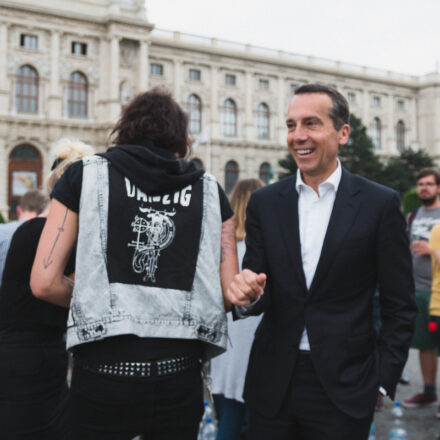 Man bringe den Spritzwein - Anstoß zum Abschluss @ Maria-Theresien-Platz Wien