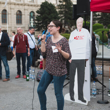 Man bringe den Spritzwein - Anstoß zum Abschluss @ Maria-Theresien-Platz Wien