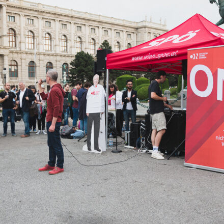 Man bringe den Spritzwein - Anstoß zum Abschluss @ Maria-Theresien-Platz Wien