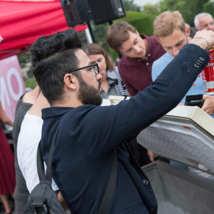 Man bringe den Spritzwein - Anstoß zum Abschluss @ Maria-Theresien-Platz Wien