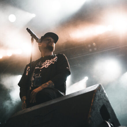 Good Charlotte, Frank Carter a.t. Rattlesnakes @ Arena Wien