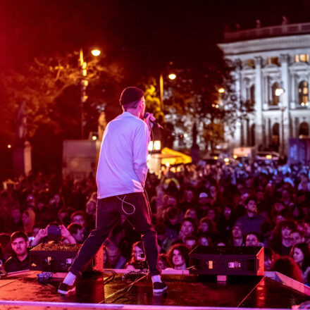 Fackelzug Demonstration: Schluss mit Rassismus! @ Opernring