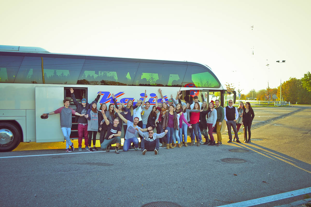 Partybus zum WOW Glacier Love Festival Part 1