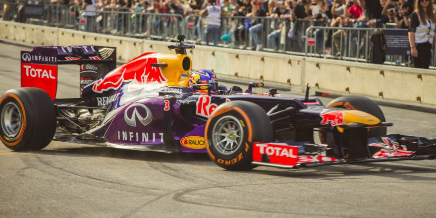 RedBull F1 Showrun @ Rathaus
