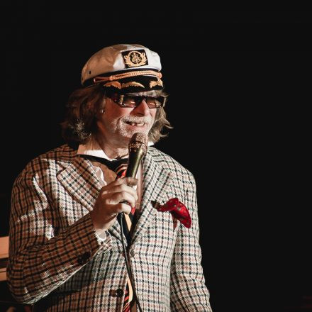 Helge Schneider - LASS KnACKEN, Oppa!
