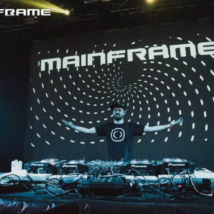 Mainframe Recordings LIVE Fred V & Grafix / DC Breaks / Jade ((Official) supported by Samir)