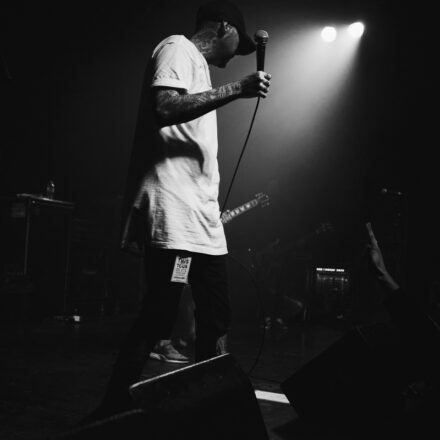 EARLY SHOW Deez Nuts / Comeback Kid / First Blood / Risk It @ Arena Wien