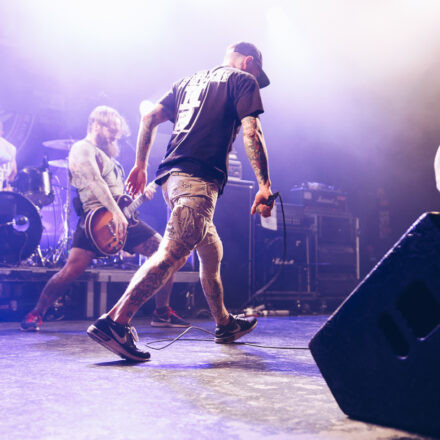 EARLY SHOW Deez Nuts / Comeback Kid / First Blood / Risk It @ Arena Wien