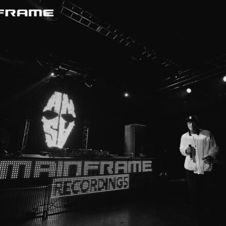 Mainframe Recordings LIVE Ivy Lab / Etherwood / Erb n Dub @ Arena Wien (Official)