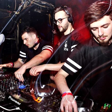 Shutdown #14 @ Flex Wien [Pics by Paul Winkler]