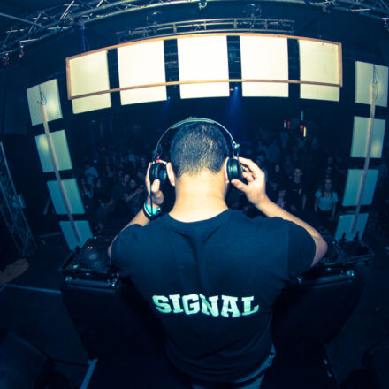 Fasten Your Seatbelts w/Signal @ Warehouse St. Pölten [Part 1]