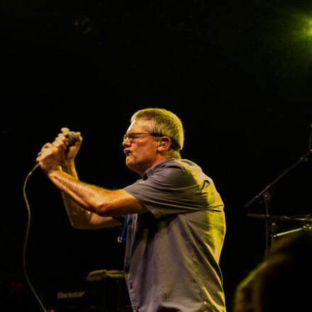 Descendents / Not On Tour / DeeCracks @ Arena Wien