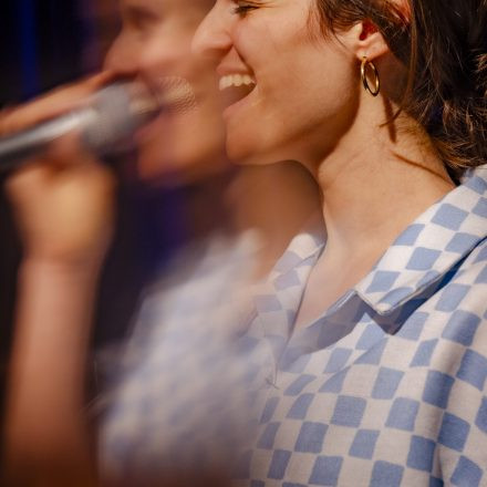 Anna Vogt | solovocals on Loopstation
