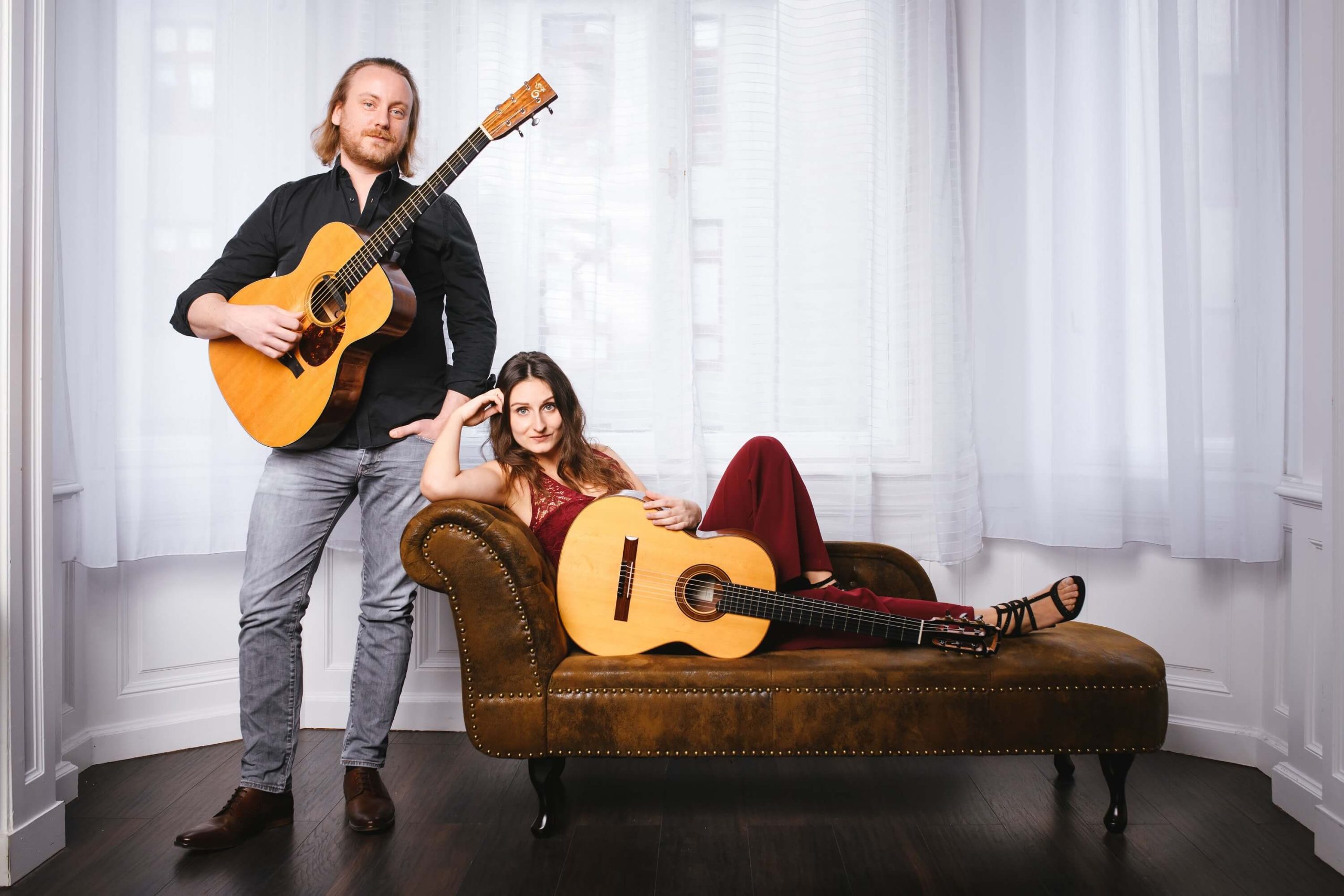 Crossing Strings am 28. May 2026 @ Bluegarage.