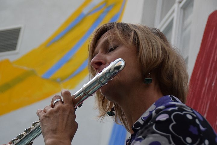 Konzertreihe „LaMusa_concert on campus“ am 3. June 2020 @ Denkmal Marpe Lanefesch. Konzertreihe „LaMusa_concert on campus“ am 3. June 2020 @ Denkmal Marpe Lanefesch.