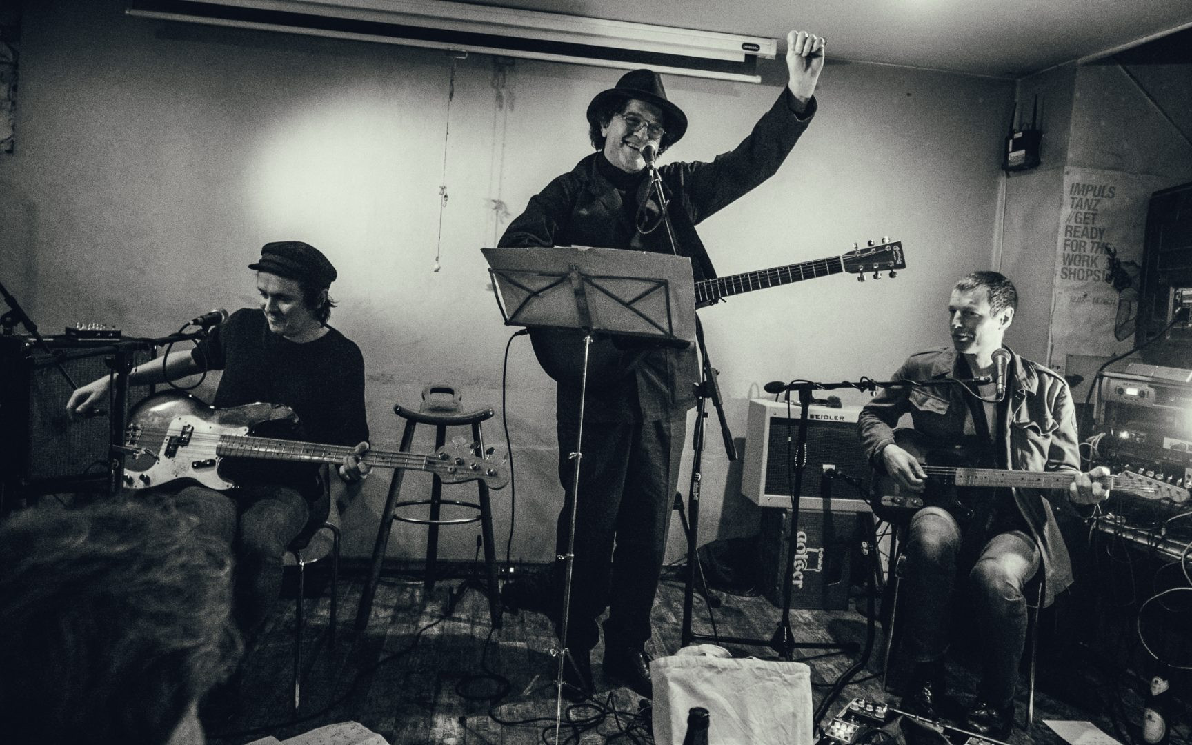 Sam's Bar 2018 - „Relocated“ – Nabil and Friends am 13. December 2018 @ Theater im Nestroyhof - Hamakom. Sam's Bar 2018 - „Relocated“ – Nabil and Friends am 13. December 2018 @ Theater im Nestroyhof - Hamakom.