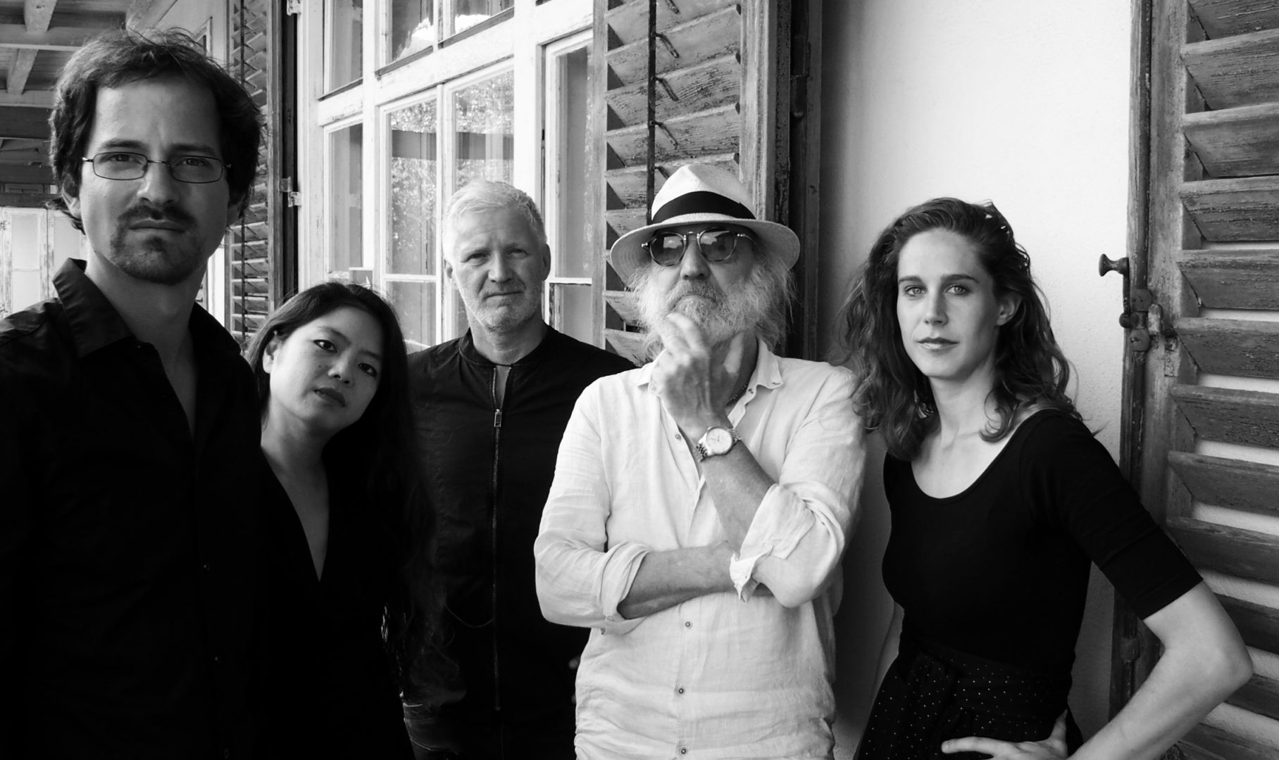 Roland Neuwirth & radio.string.quartet - Konzert am 17. June 2019 @ Stadtsaal Wien. Roland Neuwirth & radio.string.quartet - Konzert am 17. June 2019 @ Stadtsaal Wien.