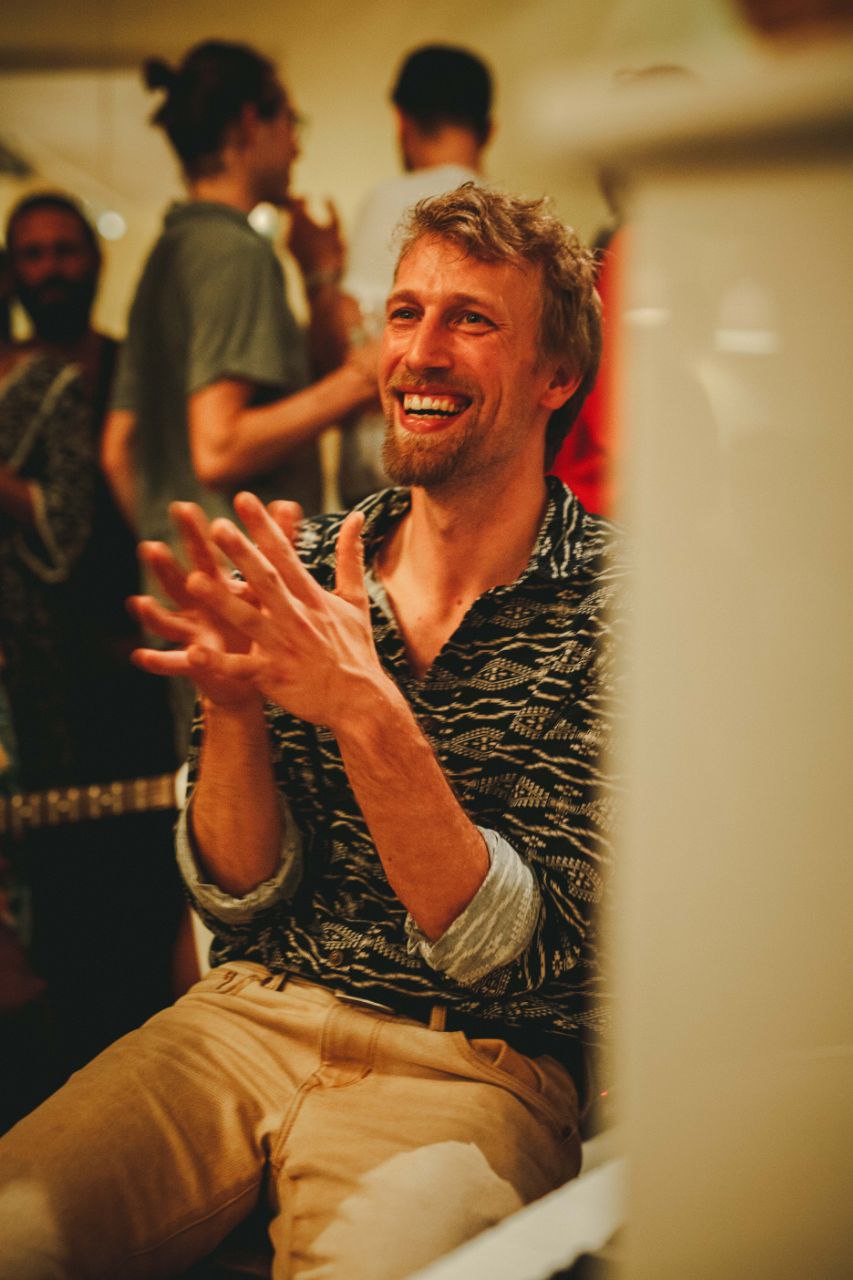 Dominik Grafl Solo am 20. May 2026 @ Frau Mayer.