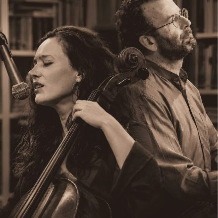 Alba Haro | Chello&Gesang mit Javier Galiana | Klavier