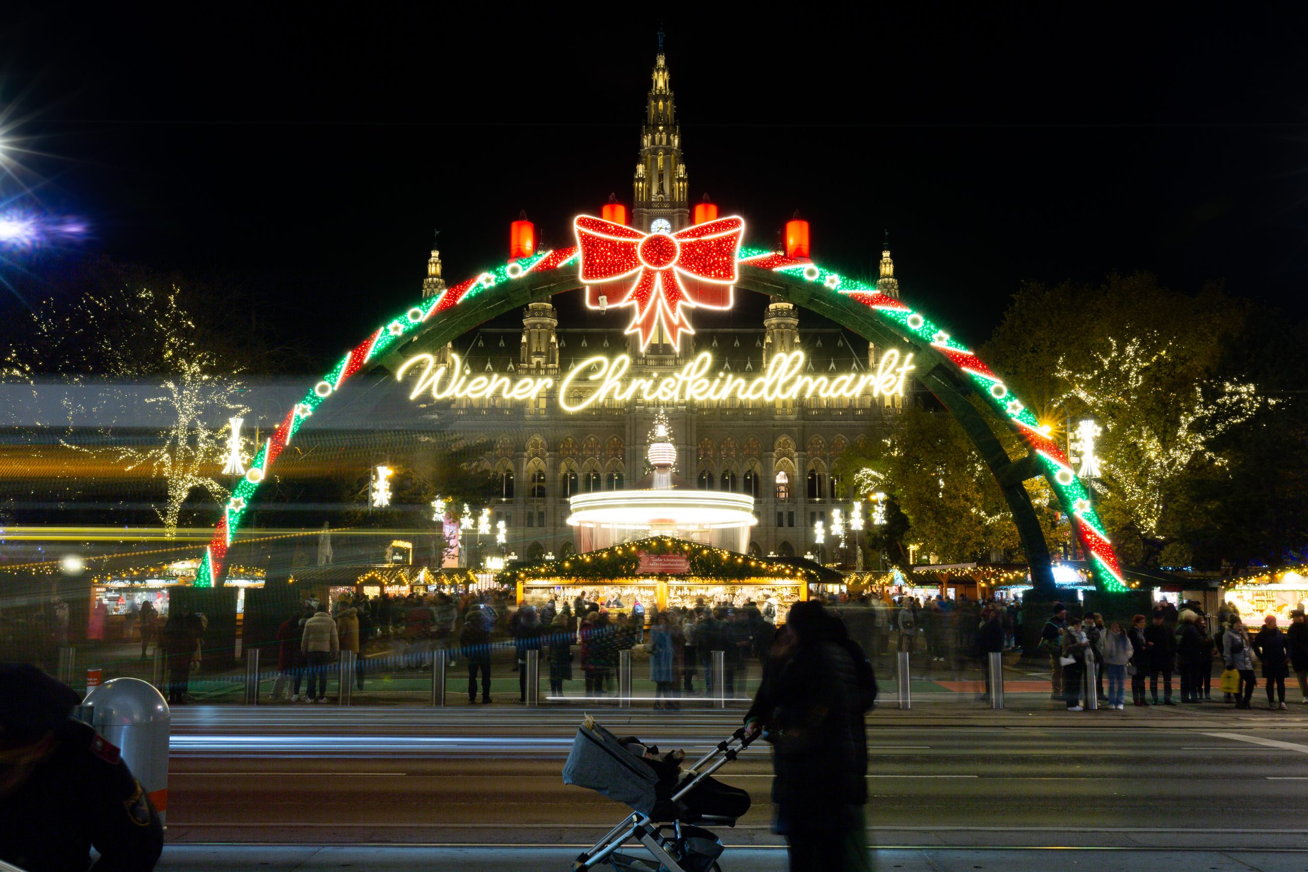 Weihnachtsmarkt am Rathausplatz 2025