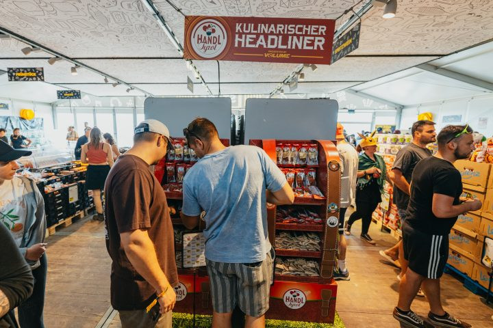 HANDL TYROL Snacks im Festival Supermarkt am Nova Rock 2025