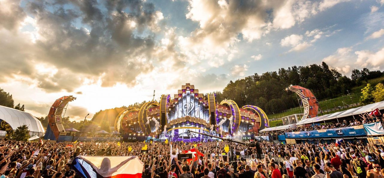 Electric Love Line Up Hintergrund Nehru Memorial