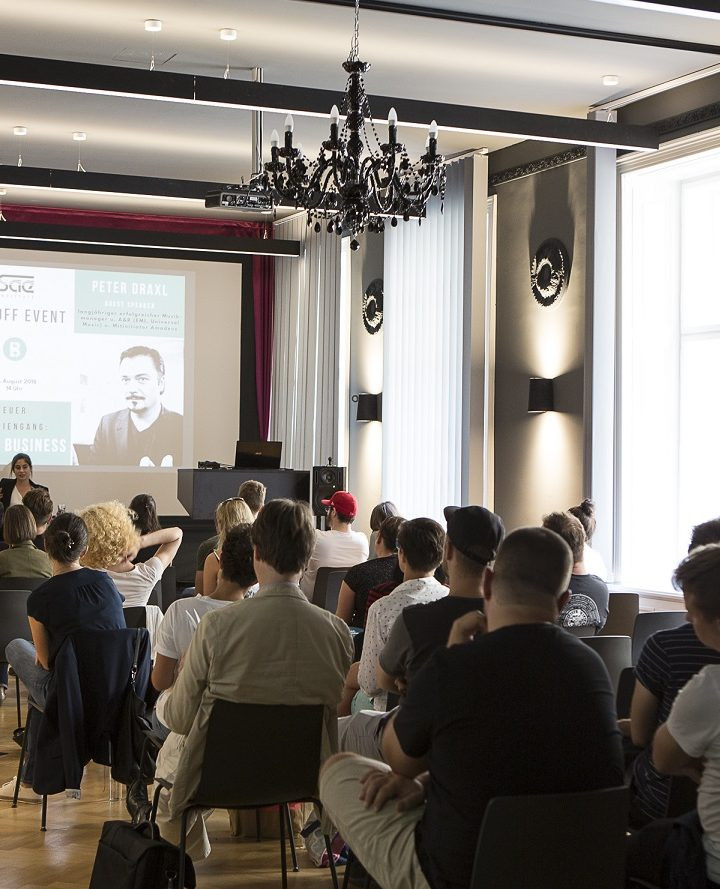 SAE: Neues Music Business Studium