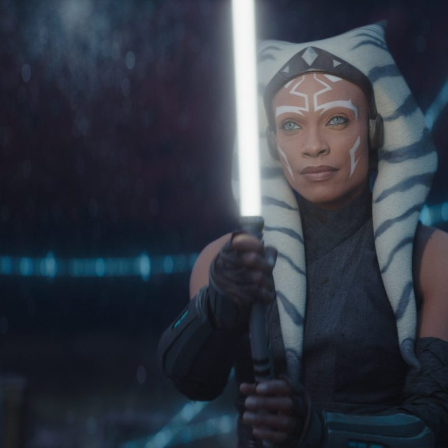 Gewinne 2 Fan-Packages zur neuen Serie STAR WARS: AHSOKA