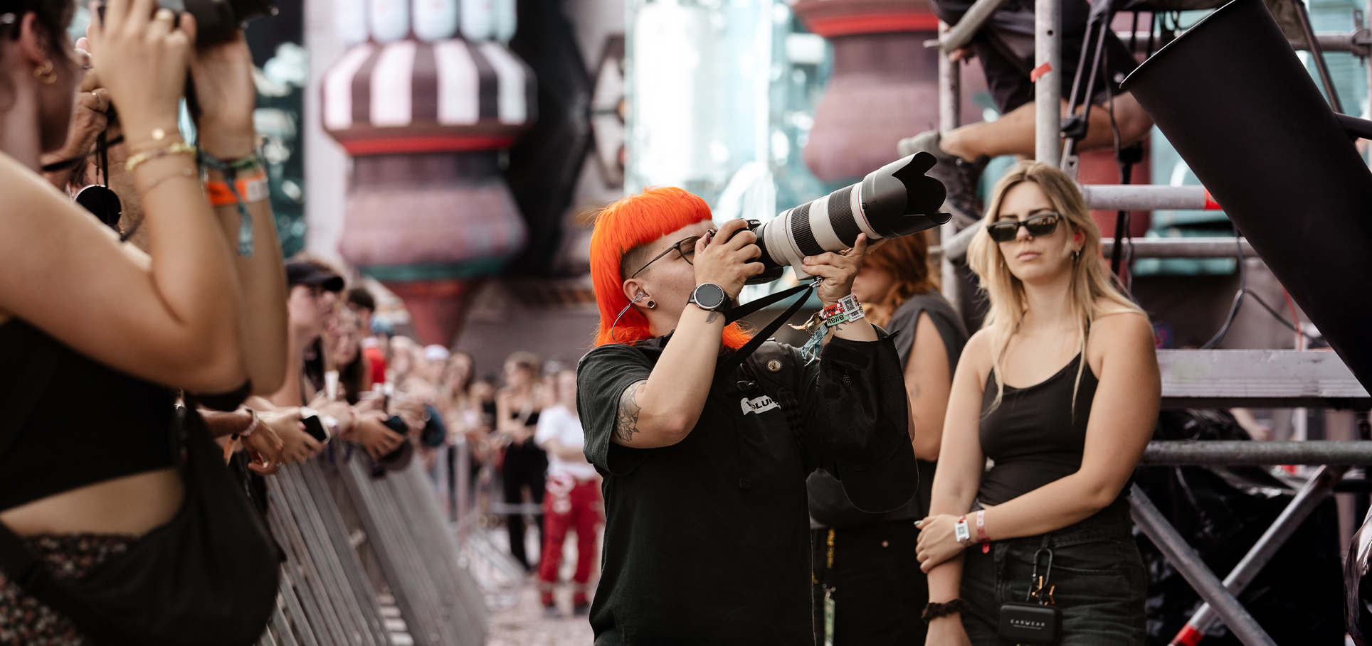 Warum dürfen Konzertfotograf*innen oft nur die ersten drei Songs fotografieren?