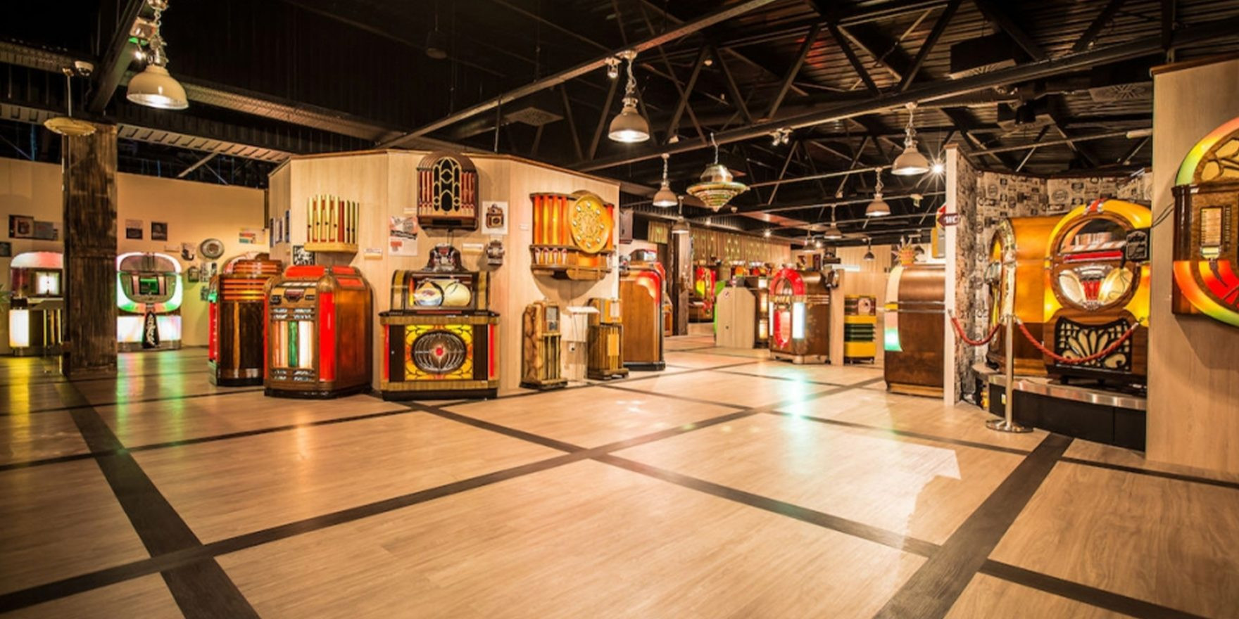 Das weltgrößte Pinball- und Jukebox-Museum
