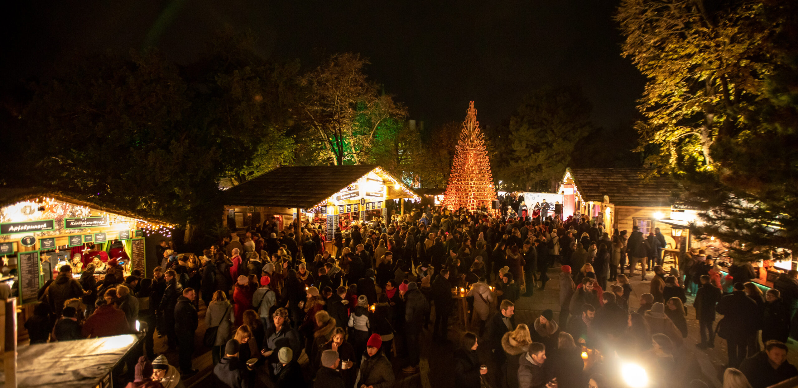 Weihnachtsdorf am Campus der Universität Wien 2025