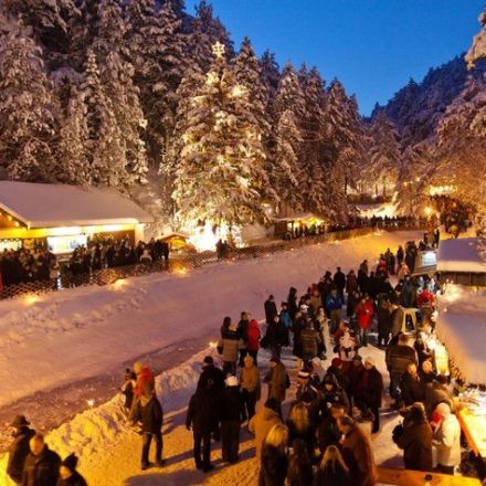 Adventmarkt in der Johannesbachklamm, Würflach 2025