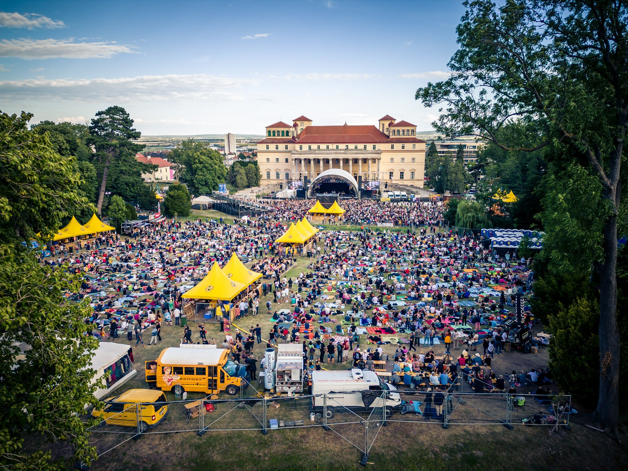 Das Volume Autogrammzelt am FM4 Frequency Festival 2022