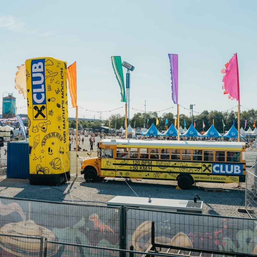 Schoolbus Stage am FM4 Frequency 2025