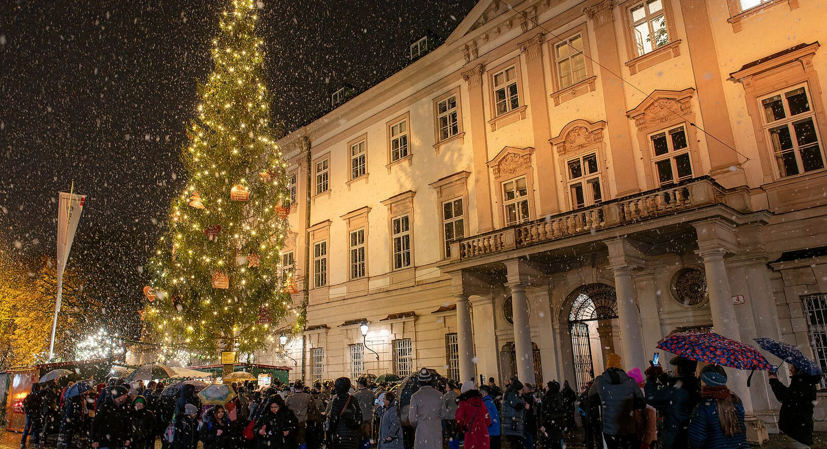 Salzburger Weihnachtsmarkt am Mirabellplatz 2025