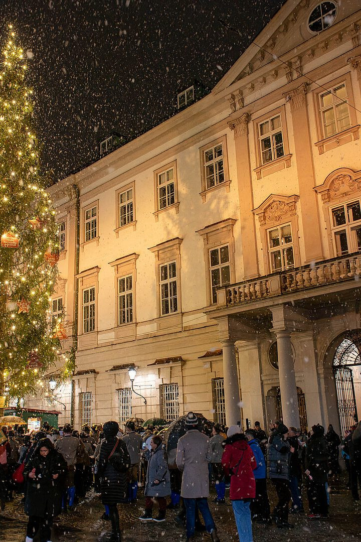 Salzburger Weihnachtsmarkt am Mirabellplatz 2025
